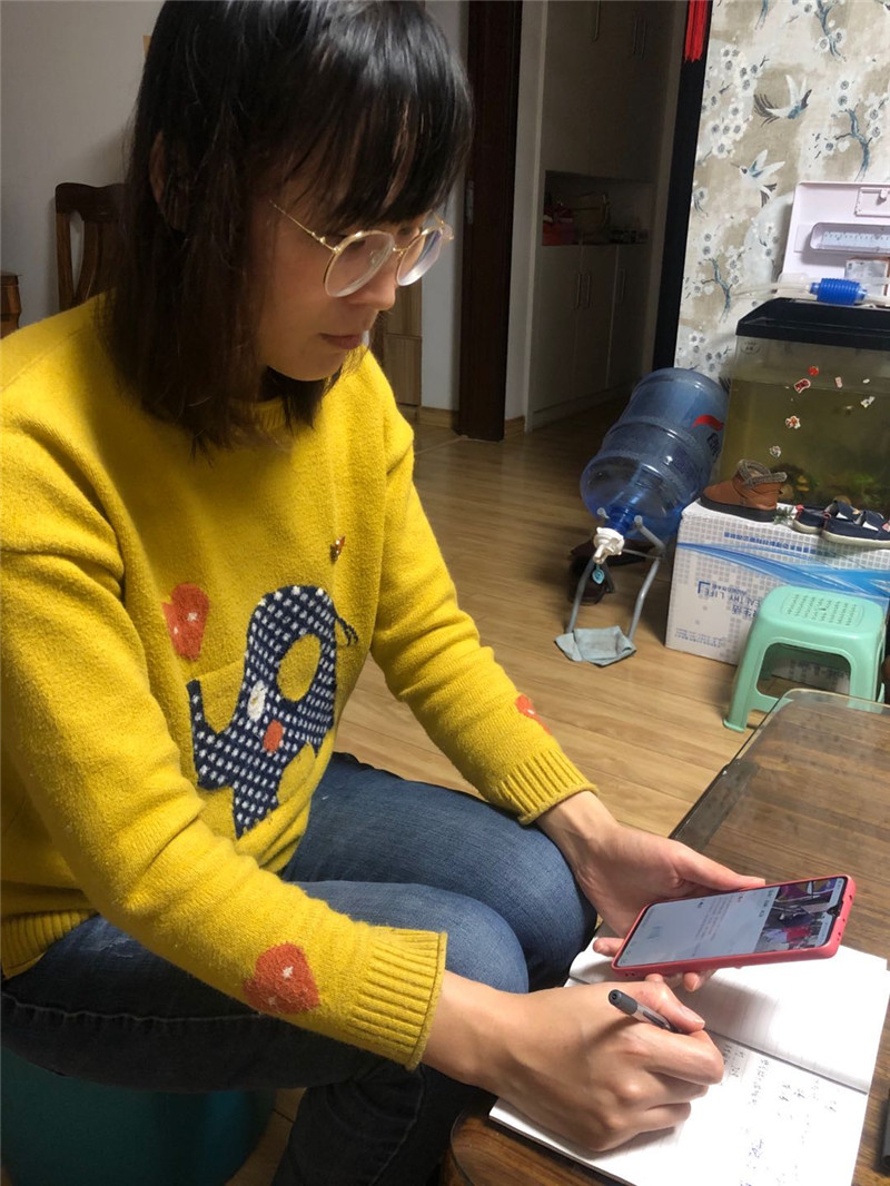 王福芳