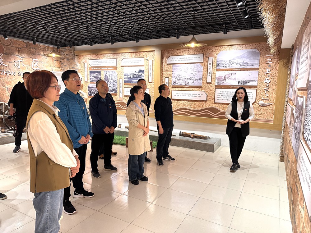 市总工会组织党员干部开展党性教育活动